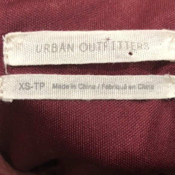 Urban Outfitters Mini Dress Size XS Burgundy Red Floral Guipure Lace - Picture 9 of 10